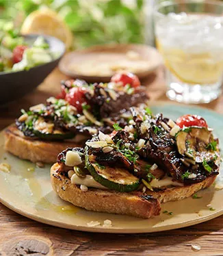 Bruschetta teriyakisienten kera
