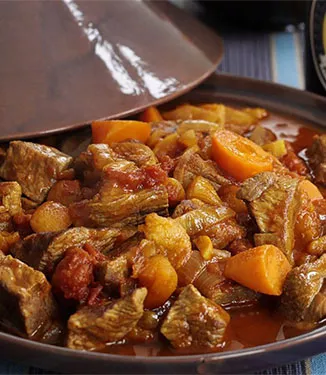 Lammastagine grillattujen kasvisten ja couscousin kera