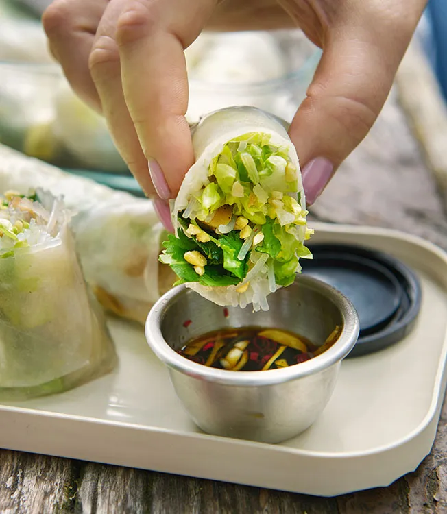 Sienikesärullat vietnamilaisella kastikkeella