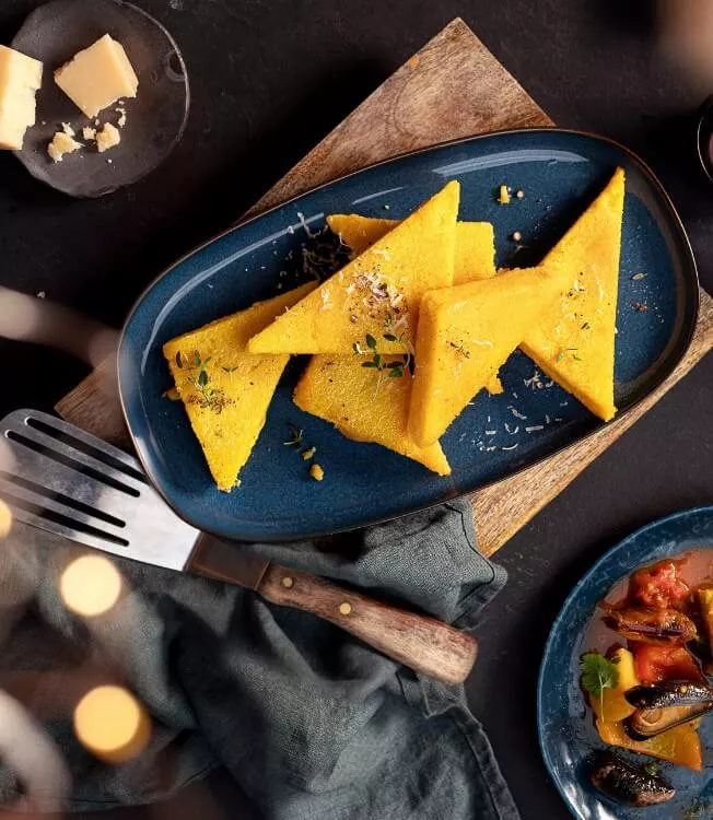Juustoinen paistettu polenta