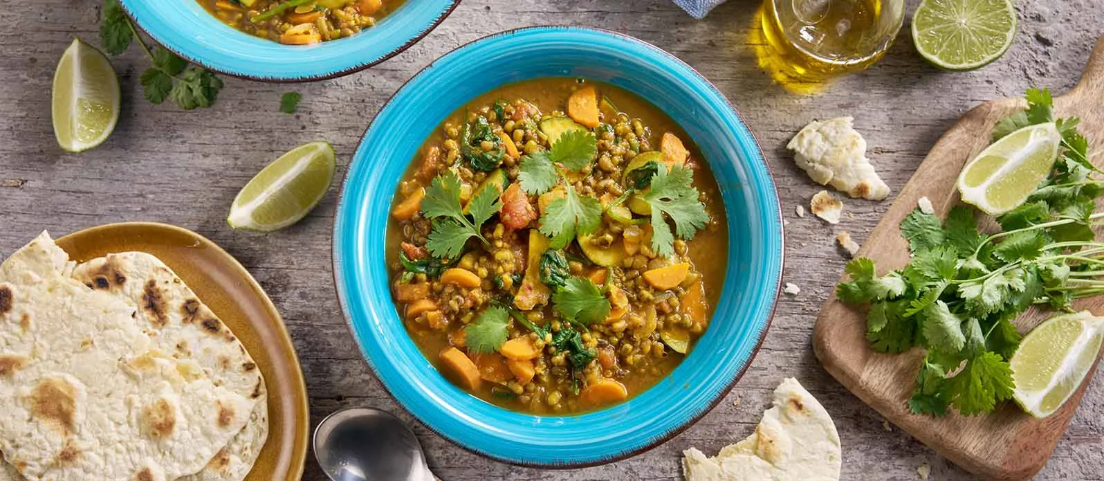 Sitruksinen mungpapumuhennos pinaatilla