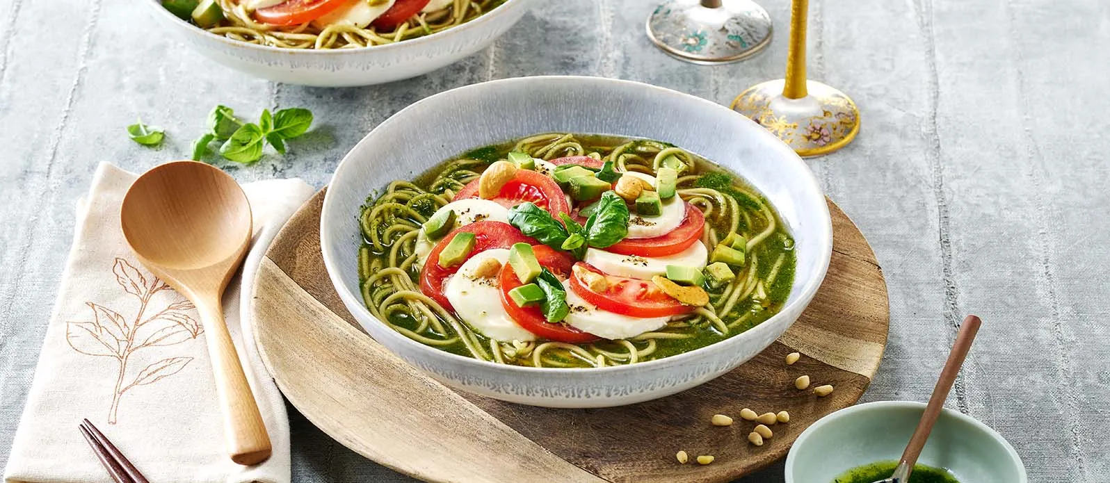 Ramen caprese