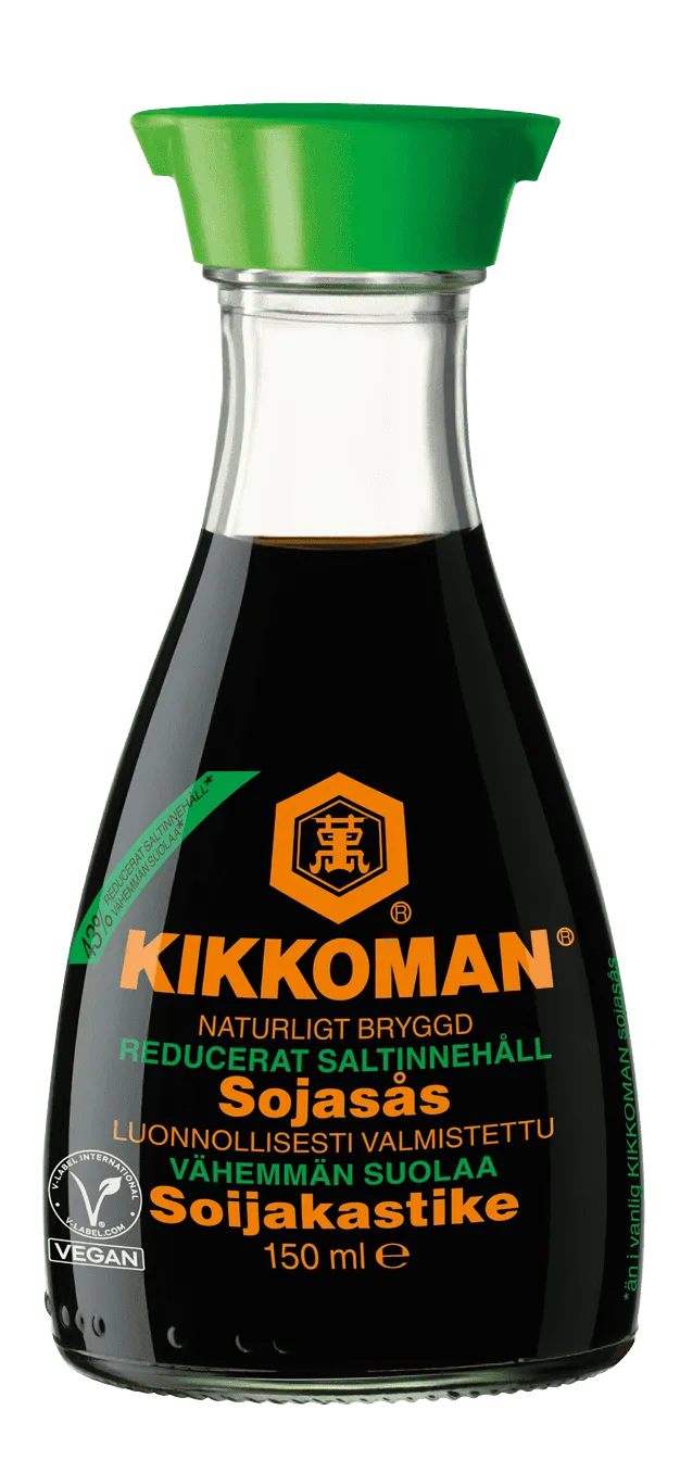 Kikkoman luonnollisesti valmistettu vähemmän suolaa sisältävä soijakastike 43% vähemmän suolaa kuin perinteisessä Kikkoman-soijakastikeessa 150 ml annostelupullo