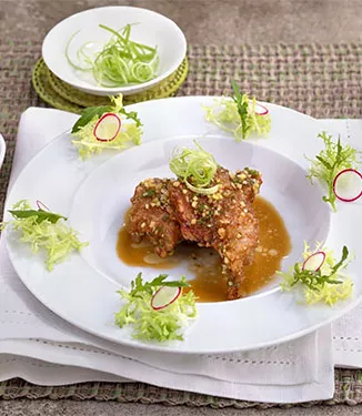 Rapeat kananpalat kevätsipulikastikkeessa